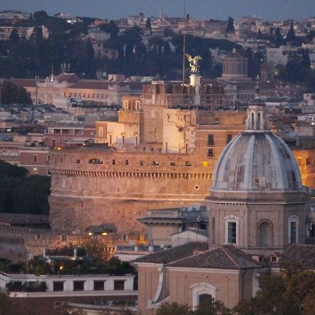 Vatican In The Moonlight Apartment روما المظهر الخارجي الصورة